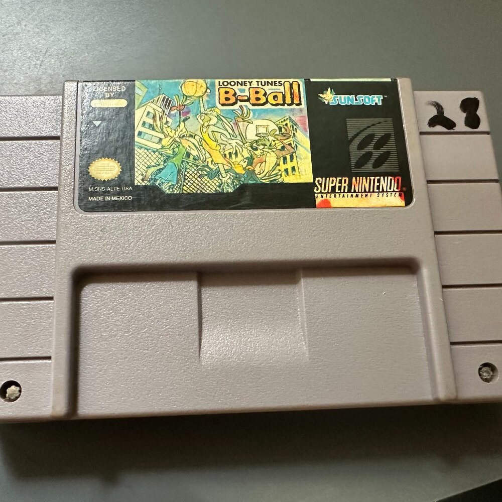 Looney Tunes B-Ball (Super Nintendo Entertainment System) Sunsoft SNES
